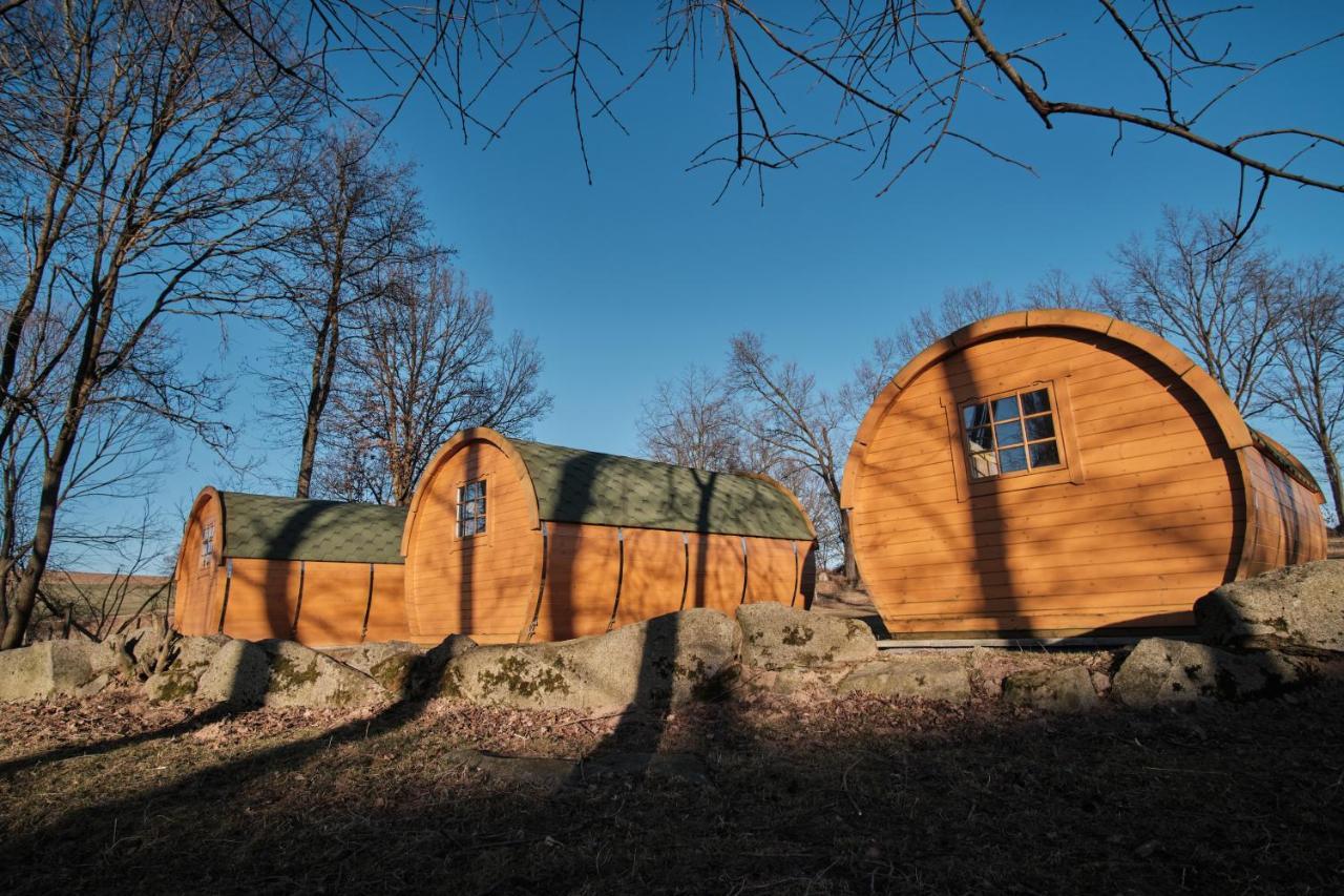 Ferienwohnung Viking Houses Strnadovsky Mlyn Jesenice  Exterior foto